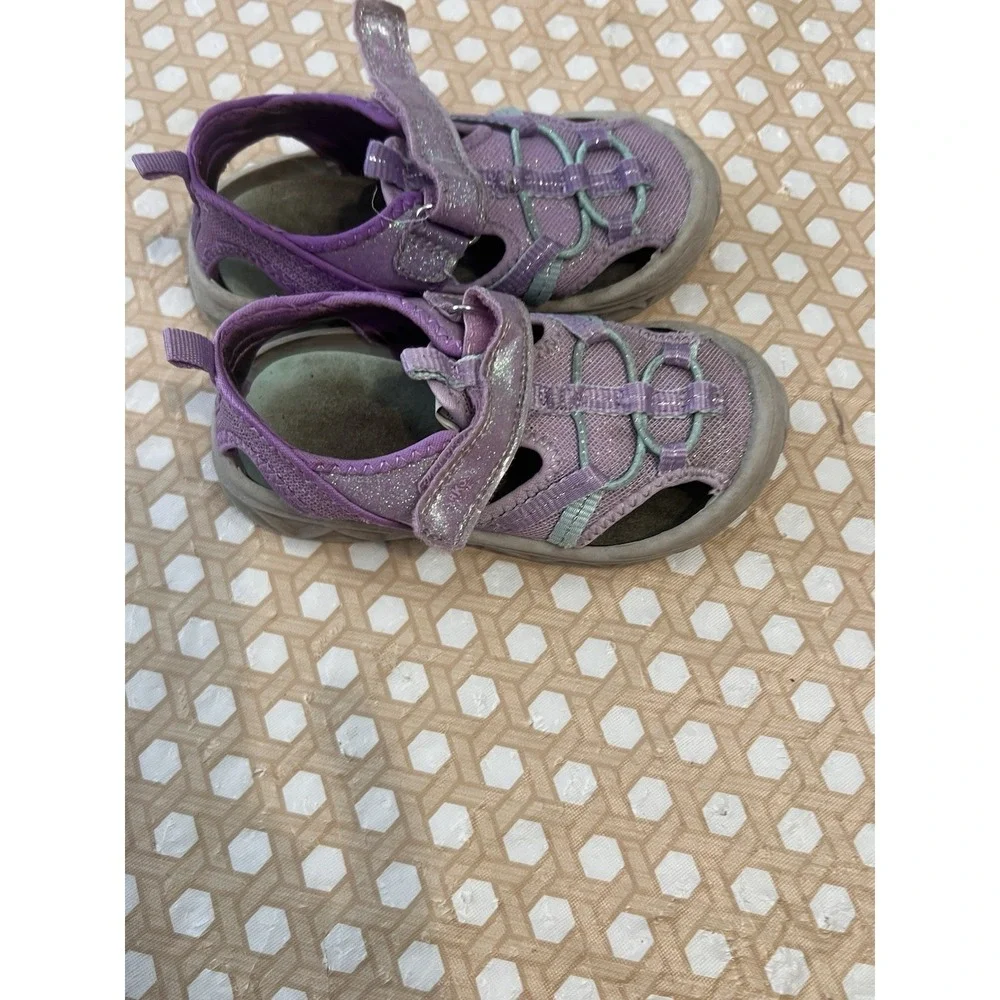 Oshkosh B'Gosh Iridescent Sandals Toddler Size‎ 10